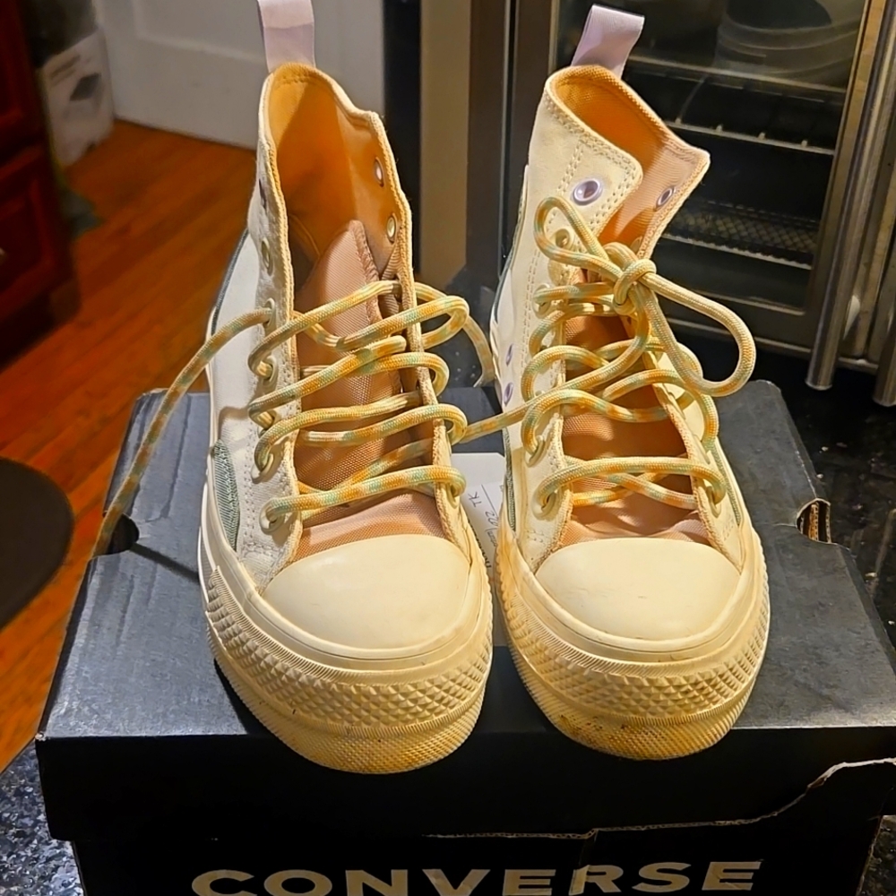 Converse